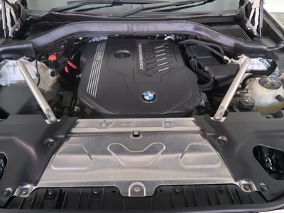 2023 BMW X4 thumbnail 16