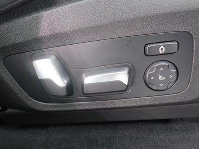 2023 BMW X4 thumbnail 43
