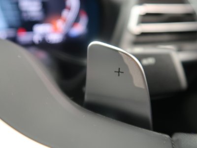 2023 BMW X4 thumbnail 38