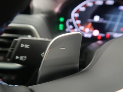 2023 BMW X4 thumbnail 37