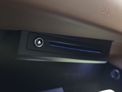 2019 Genesis G90 — миниатюра 31