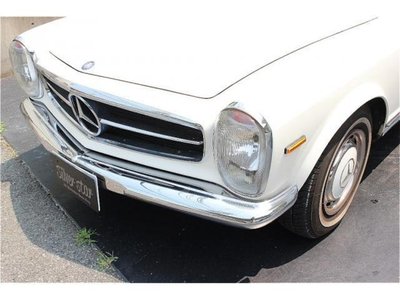 MERCEDES-BENZ SL - 8