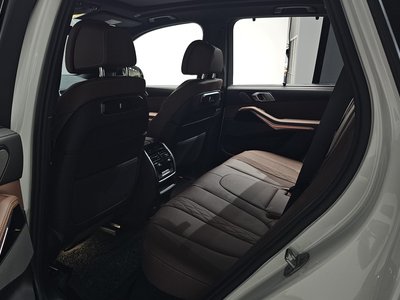 2025 BMW X5 缩略图 16