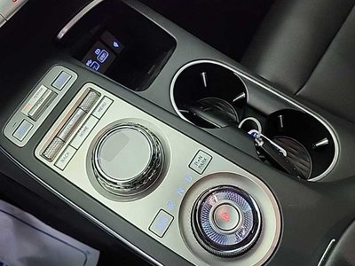 2021 Genesis GV70 — фото 8
