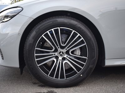 MERCEDES-BENZ E-CLASS - 2