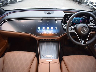 MERCEDES-BENZ E-CLASS - 4