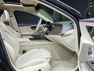 MERCEDES-BENZ E-CLASS - 10