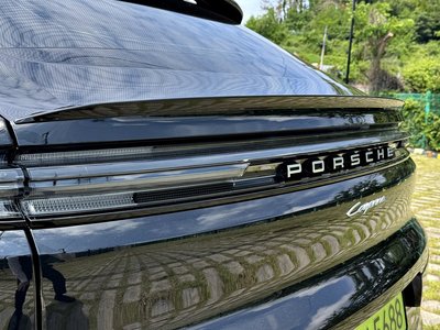 صورة 9 لـ 2024 Porsche CAYENNE
