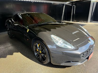صورة مصغرة 12 لـ 2009 Ferrari CALIFORNIA