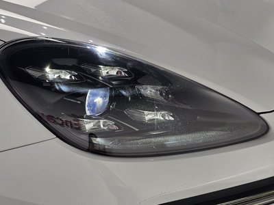 PORSCHE CAYENNE - 9