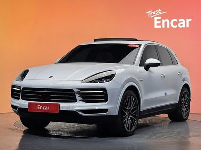 PORSCHE CAYENNE - 1