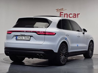 PORSCHE CAYENNE - 2