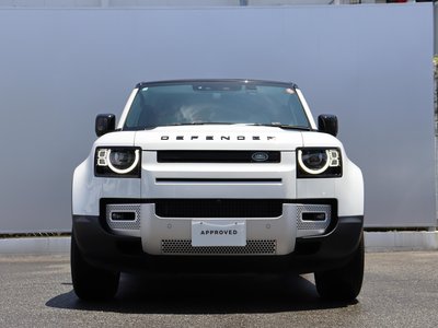 LAND ROVER DEFENDER - 4