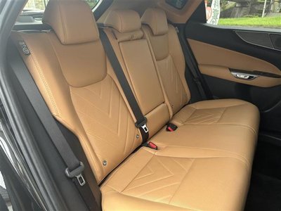 صورة 9 لـ 2023 Lexus NX