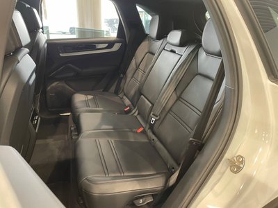 صورة مصغرة 42 لـ 2023 Porsche CAYENNE