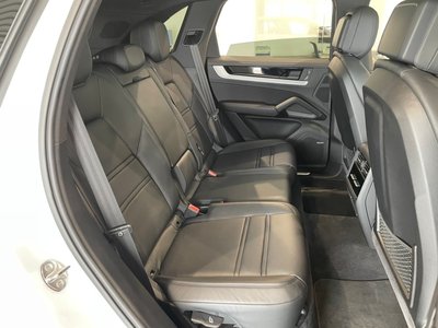 صورة مصغرة 37 لـ 2023 Porsche CAYENNE