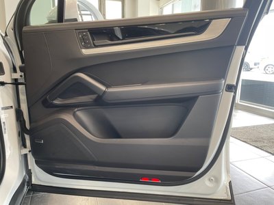 صورة مصغرة 27 لـ 2023 Porsche CAYENNE