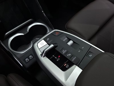 2025 BMW X1 — миниатюра 12