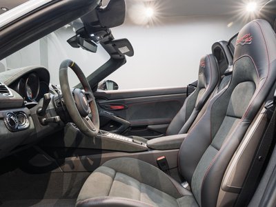 PORSCHE 718 SPYDER - 7