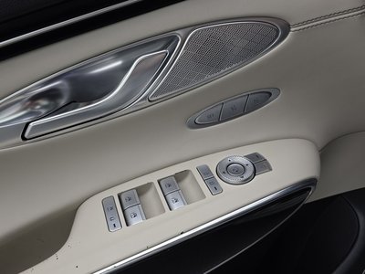 صورة مصغرة 25 لـ 2022 Genesis GV70