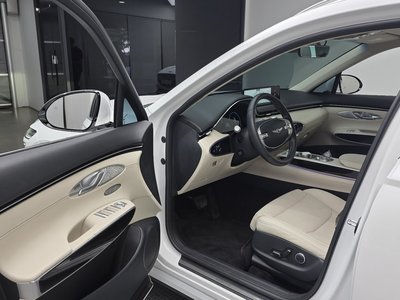 صورة مصغرة 13 لـ 2022 Genesis GV70