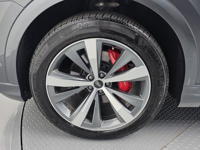 2021 AUDI Q8 照片 6