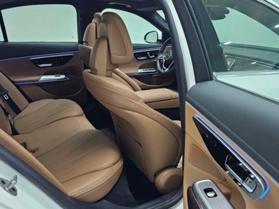 MERCEDES-BENZ E-CLASS - 10