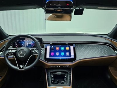 MERCEDES-BENZ E-CLASS - 5