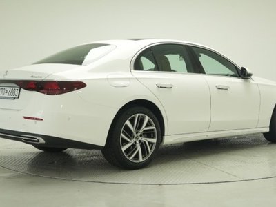 MERCEDES-BENZ E-CLASS - 4