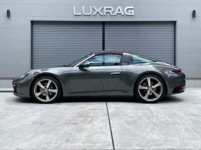PORSCHE 911 - 10