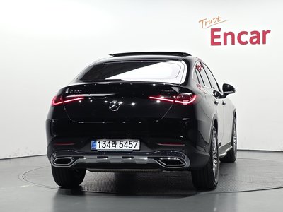 2025 Mercedes-BENZ GLC photo 4
