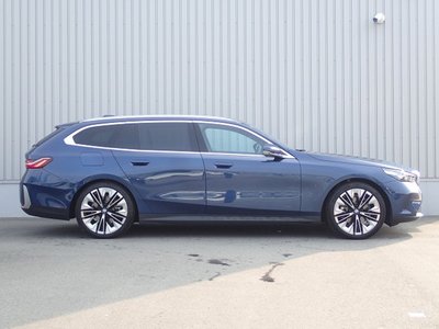 BMW 5 SERIES TOURING - 4