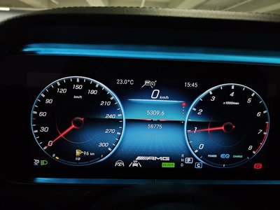 MERCEDES-BENZ GT AMG - 2