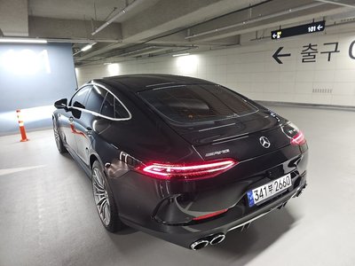 MERCEDES-BENZ GT AMG - 9