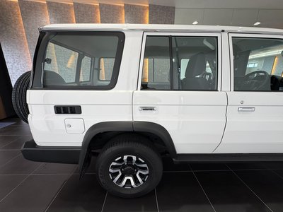 2025 Toyota LAND CRUISER 70 — миниатюра 17