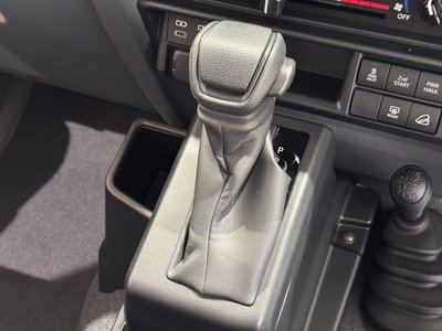 2025 Toyota LAND CRUISER 70 — миниатюра 61