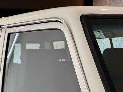 2025 Toyota LAND CRUISER 70 — миниатюра 8