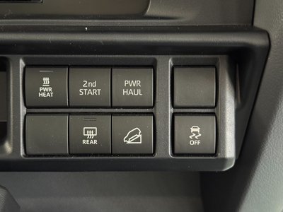 2025 Toyota LAND CRUISER 70 — миниатюра 59