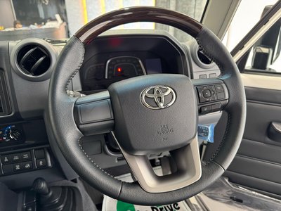 2025 Toyota LAND CRUISER 70 — миниатюра 46