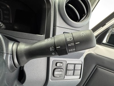 2025 Toyota LAND CRUISER 70 — миниатюра 49