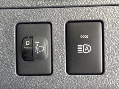 2025 Toyota LAND CRUISER 70 — миниатюра 69