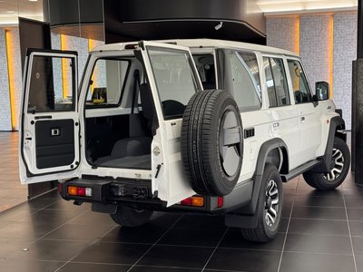 2025 Toyota LAND CRUISER 70 — миниатюра 28