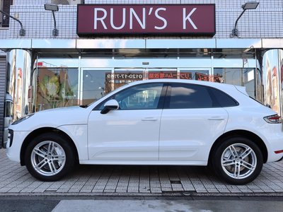 PORSCHE MACAN - 6