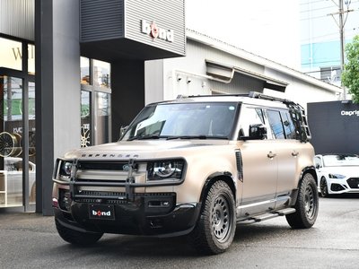 LAND ROVER DEFENDER - 1