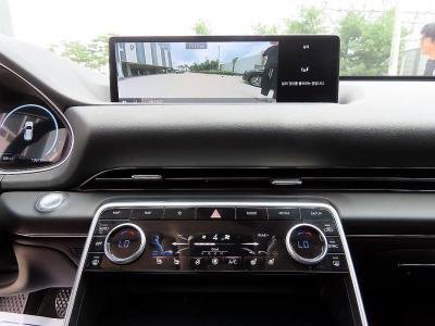 2020 Genesis GV80 thumbnail 13