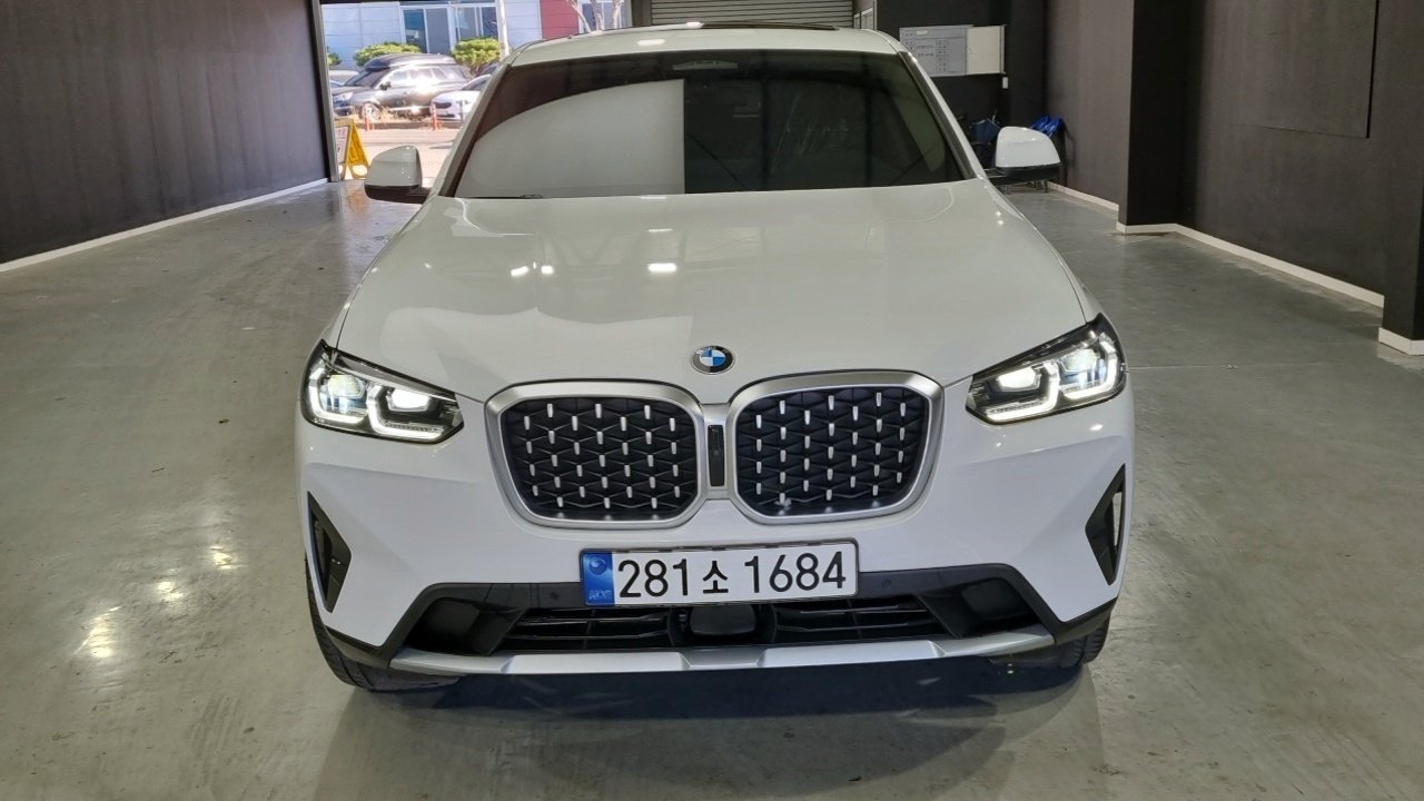 BMW X4 - View 1