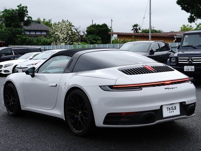 PORSCHE 911 - 8