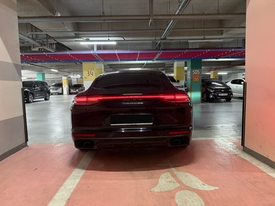 PORSCHE PANAMERA - 3