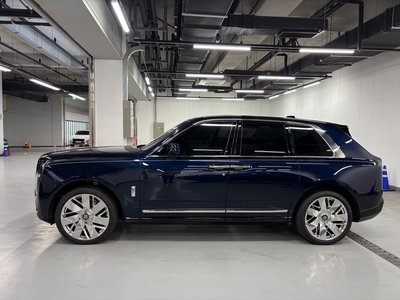 ROLLS-ROYCE CULLINAN - 6