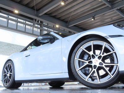 PORSCHE 911 - 6